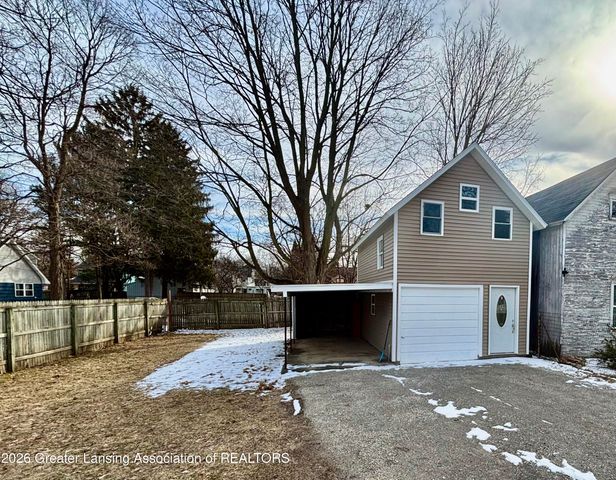 237 S Oliver Street, Charlotte, MI 48813