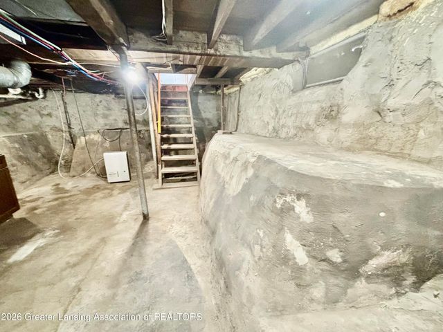 237 S Oliver Street, Charlotte, MI 48813