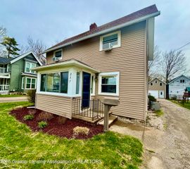 237 S Oliver Street, Charlotte, MI 48813