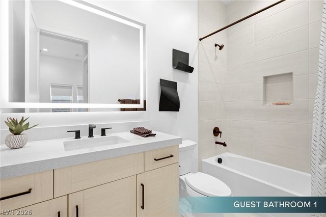 10964 Rossa Peak Avenue, Las Vegas, NV 89135