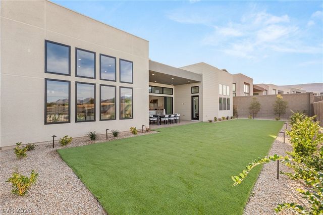 10964 Rossa Peak Avenue, Las Vegas, NV 89135