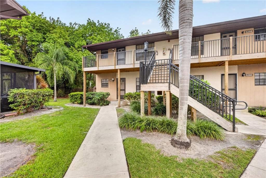 5300 Treetops DR I206, Naples, FL 34113