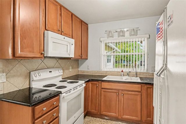 2818 AMBERGATE ROAD, Winter Park, FL 32792