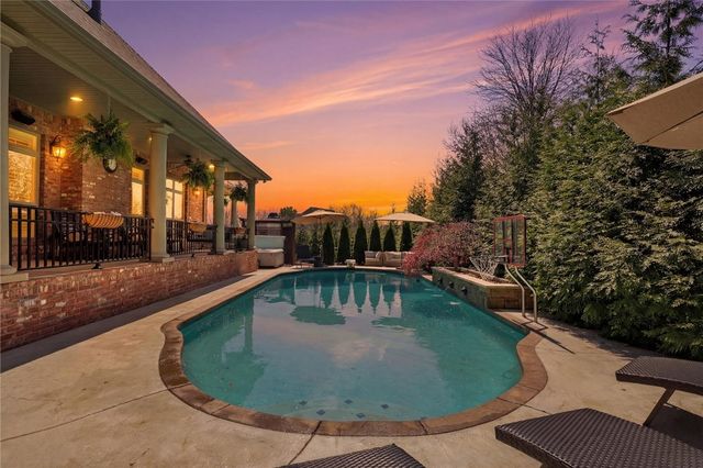 3256 Tanglewood Drive, Springdale, AR 72764