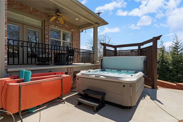 3256 Tanglewood Drive, Springdale, AR 72764