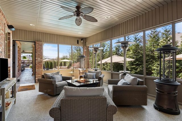 3256 Tanglewood Drive, Springdale, AR 72764