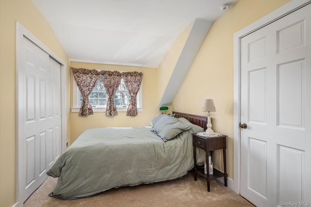 119 7th Street, Saint James, NY 11780