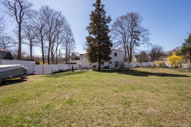 119 7th Street, Saint James, NY 11780