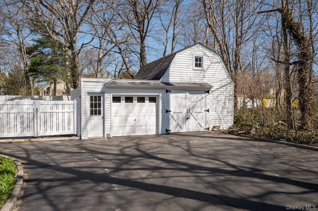 119 7th Street, Saint James, NY 11780