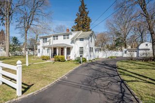 119 7th Street, Saint James, NY 11780