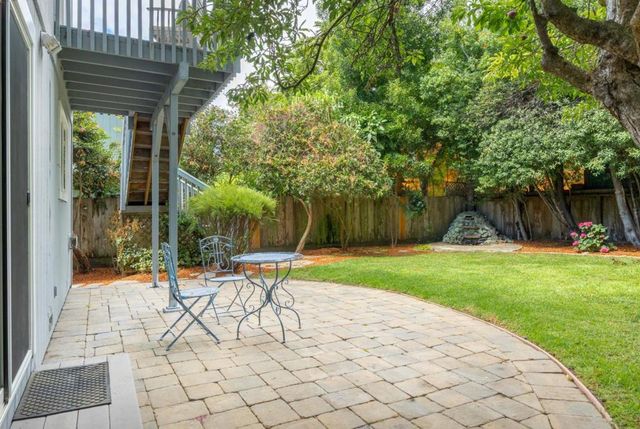 542 Blackjack Lane, Santa Cruz, CA 95062
