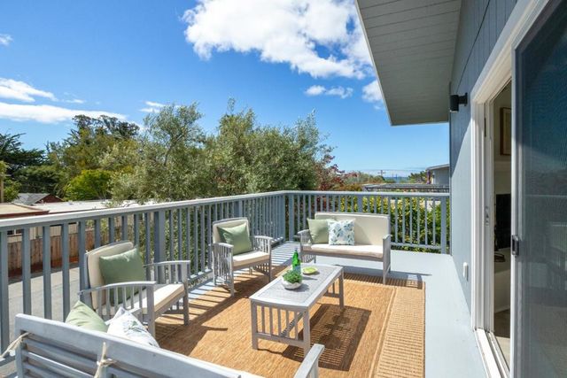 542 Blackjack Lane, Santa Cruz, CA 95062