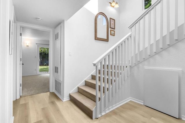 542 Blackjack Lane, Santa Cruz, CA 95062
