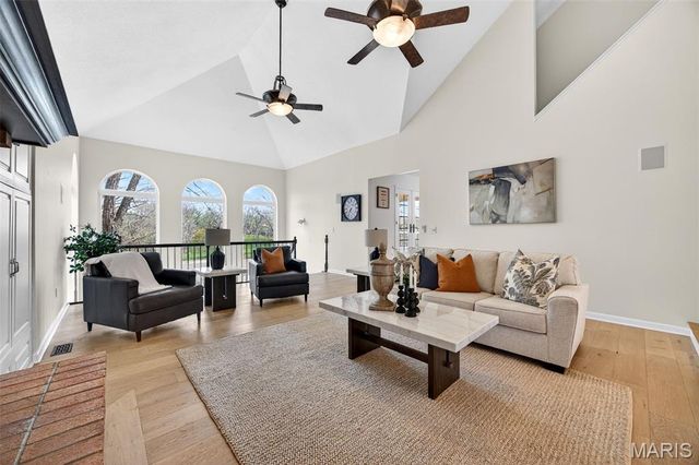 11 Regatta Bay Court, Lake St Louis, MO 63367