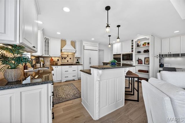 11 Regatta Bay Court, Lake St Louis, MO 63367