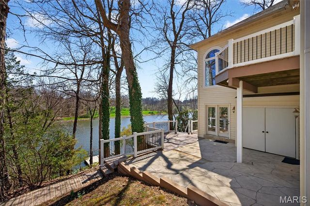 11 Regatta Bay Court, Lake St Louis, MO 63367