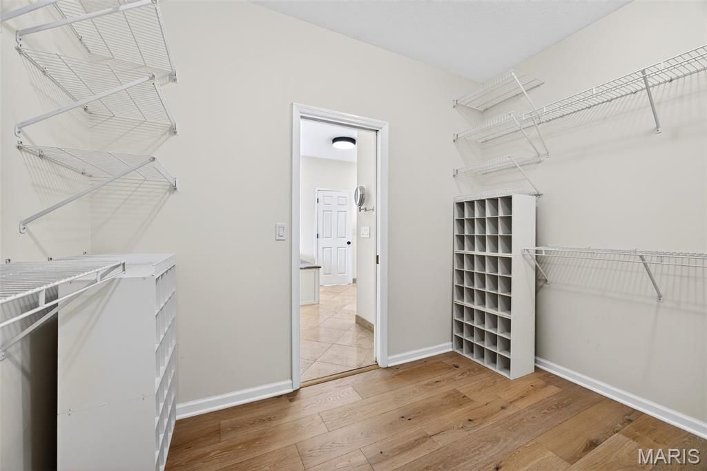 Image 15 of property listing at 11 Regatta Bay Court, Lake St Louis, MO 63367