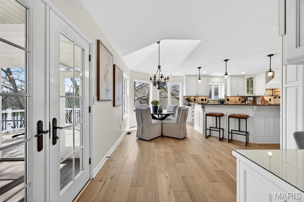 Image 27 of property listing at 11 Regatta Bay Court, Lake St Louis, MO 63367