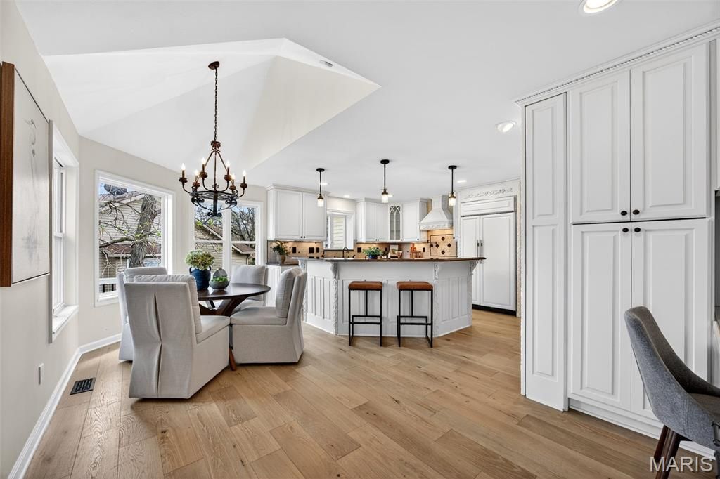 Image 28 of property listing at 11 Regatta Bay Court, Lake St Louis, MO 63367