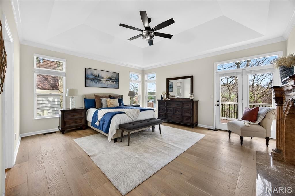 Image 7 of property listing at 11 Regatta Bay Court, Lake St Louis, MO 63367