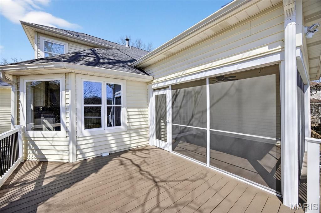 Image 67 of property listing at 11 Regatta Bay Court, Lake St Louis, MO 63367