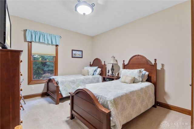 1547 Yellow Rose Court, Fairborn, OH 45324