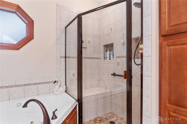 1547 Yellow Rose Court, Fairborn, OH 45324