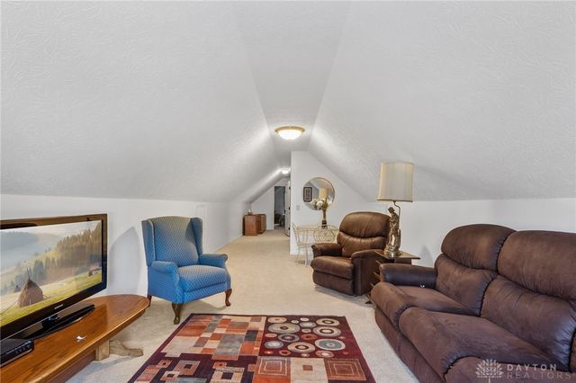 1547 Yellow Rose Court, Fairborn, OH 45324