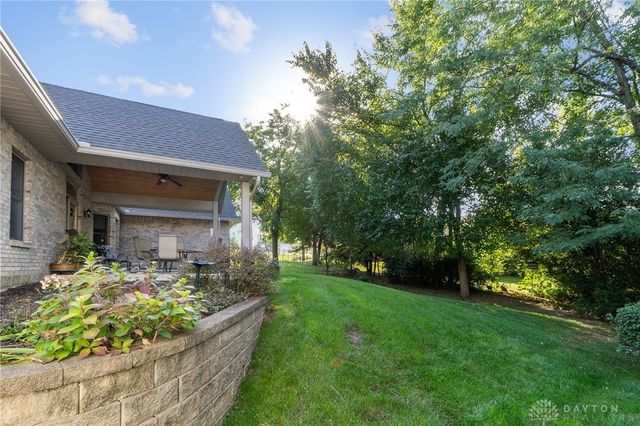 1547 Yellow Rose Court, Fairborn, OH 45324