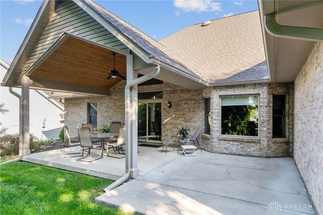 1547 Yellow Rose Court, Fairborn, OH 45324