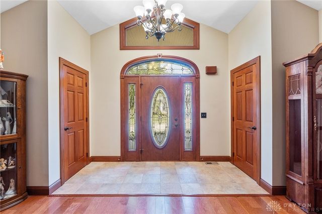 1547 Yellow Rose Court, Fairborn, OH 45324