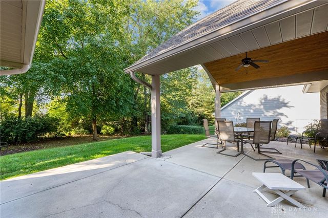 1547 Yellow Rose Court, Fairborn, OH 45324