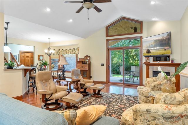 1547 Yellow Rose Court, Fairborn, OH 45324