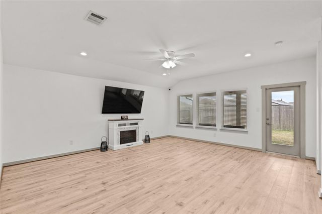 13332 Silver Egret Lane Lane, Texas City, TX 77568