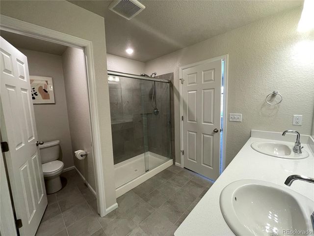 6089 N Liverpool Street, Aurora, CO 80019