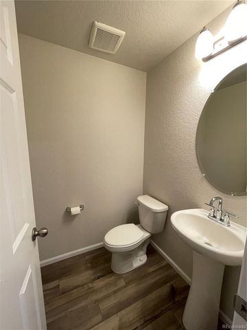 6089 N Liverpool Street, Aurora, CO 80019