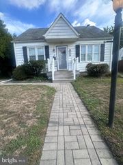808 WARREN ST, Pottstown, PA 19464