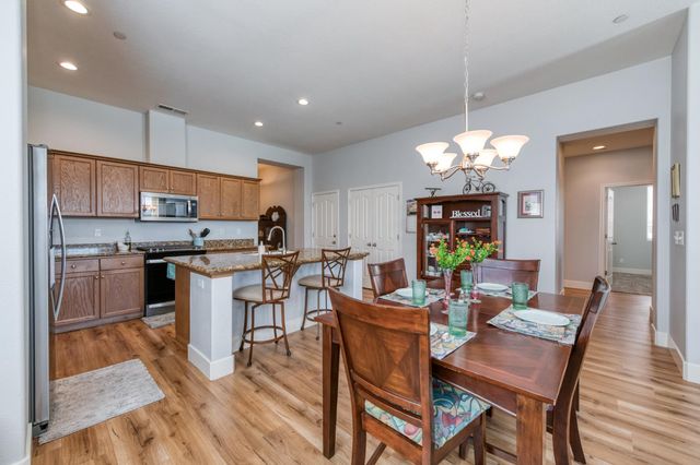 7633 E Fedora Avenue, Fresno, CA 93737