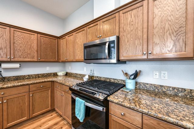 7633 E Fedora Avenue, Fresno, CA 93737