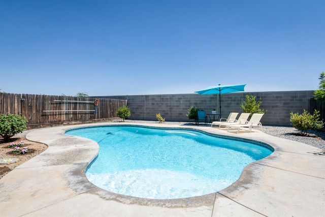 7633 E Fedora Avenue, Fresno, CA 93737