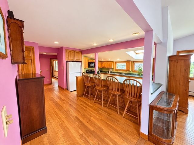 25 Whisper Ln, Fairhaven, MA 02719