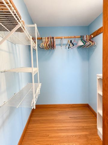 25 Whisper Ln, Fairhaven, MA 02719