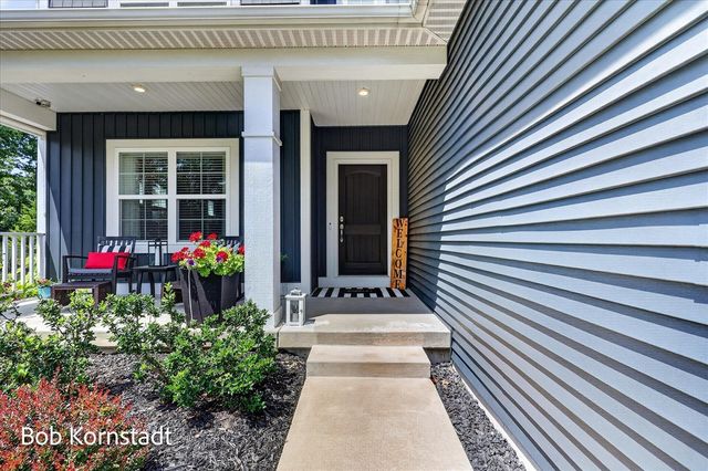 8059 Buttrick Ridge Trail, Alto, MI 49302
