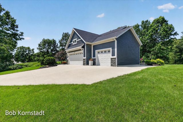 8059 Buttrick Ridge Trail, Alto, MI 49302