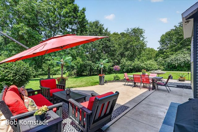 8059 Buttrick Ridge Trail, Alto, MI 49302