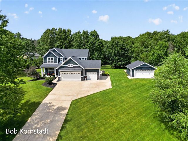 8059 Buttrick Ridge Trail, Alto, MI 49302