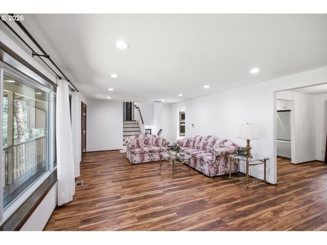 3850 Nw ELMWOOD Dr, Corvallis, OR 97330