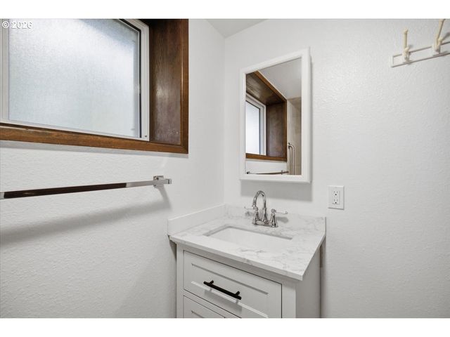 3850 Nw ELMWOOD Dr, Corvallis, OR 97330