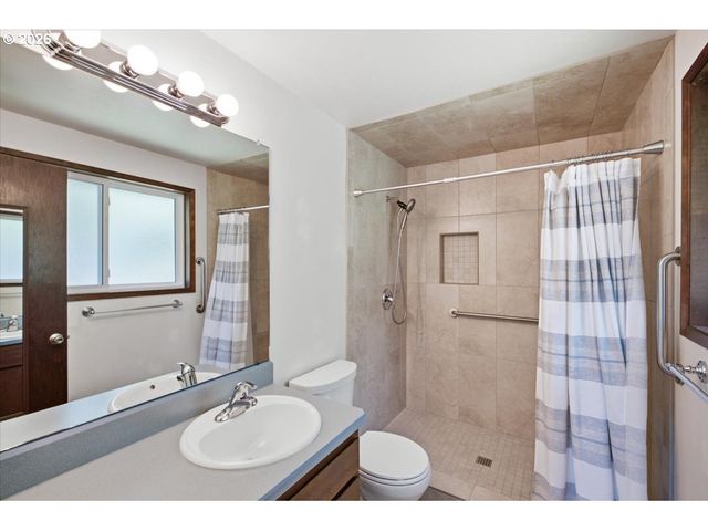 3850 Nw ELMWOOD Dr, Corvallis, OR 97330