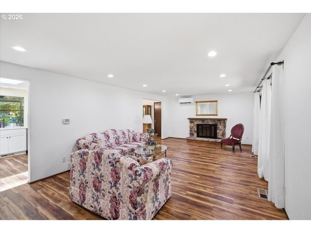 3850 Nw ELMWOOD Dr, Corvallis, OR 97330